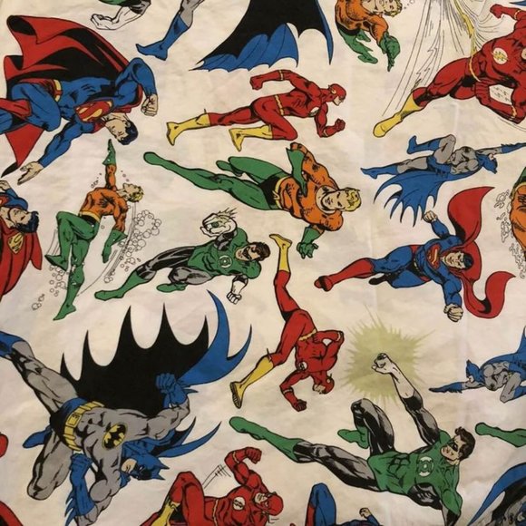 POTTERY BARN BATMAN QUILT AND JUSTICE LEAGUE TOP - Picture 2 of 2